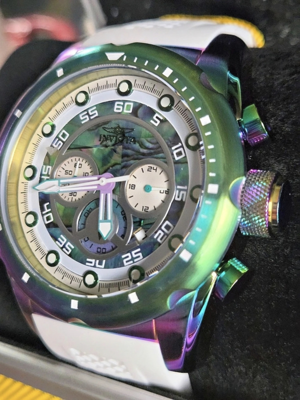 69834 Invicta Speedway Nacrite Iri Chronograph Watch in White Silicone Band 50mm - Picture 3 of 8
